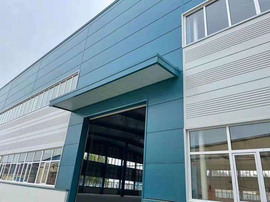 Bộ sưu tập khung thép chế tạo sẵn Các tòa nhà nhà nhà để xe bằng kim loại đan xen
