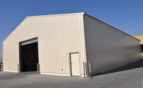 Lớp gạch thép mái nhà xây dựng kim loại Tòa nhà Prefab khung thép kho lưu trữ