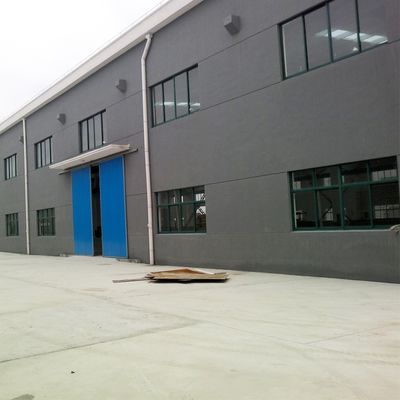 Tòa nhà xây dựng kim loại tiền chế Q355b Q235b Xây dựng khung thép